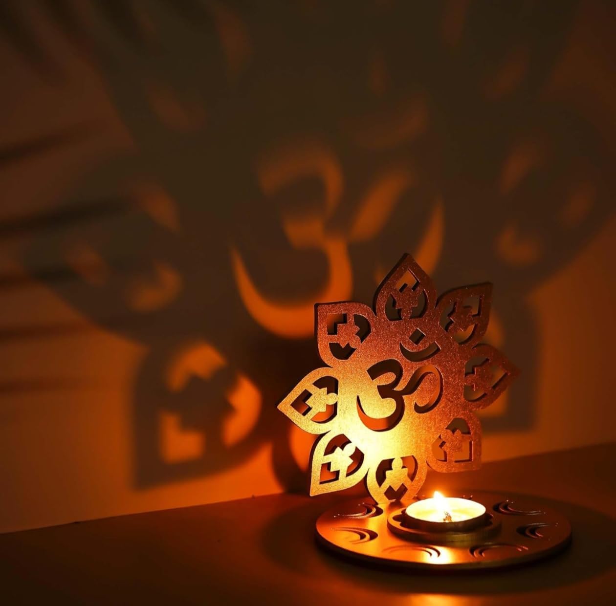 1 piece Om Shape Shadow Tea Light Candle