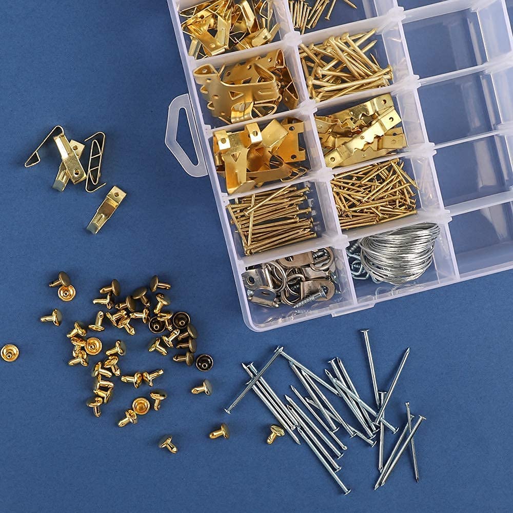 24 Grids Clear Plastic Organizer Box, BUG HULL Craft Storage Container Jewelry Box with Adjustable Dividers for Beads Art DIY Crafts Jewelry Fishing Tackle Metal Parts Accessories Screws Button