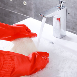 Dishwashing Gloves, Reusable Kitchen,Household and Industrial Cleaning Gloves, Long Sleeve, Thick Latex, Cleaning, Washing, Working, Painting, Gardening Gloves (Red)