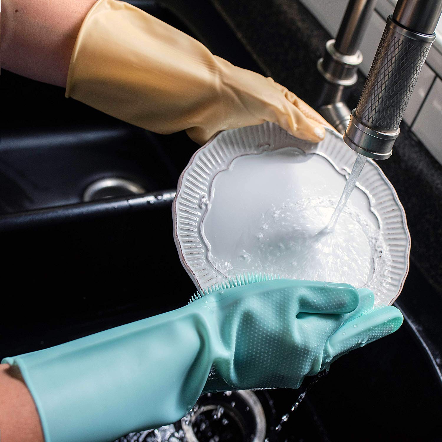 Gloves Magic Silicone Dish Washing Gloves, Silicon Cleaning Gloves, Silicon Hand Gloves for Kitchen Dishwashing and Pet Grooming, Great for Washing Dish, Car, Bathroom (Multicolour, 1 Pair)
